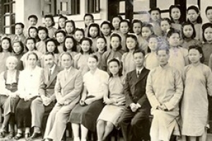 兩位德國老人70多年前老照片，勾起東莞這家醫院的集體回憶……